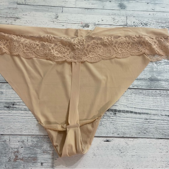 Blake & Co Plus Size 3 Pair Nylon Spandex Lace Thongs  3X NEW - Picture 6 of 15